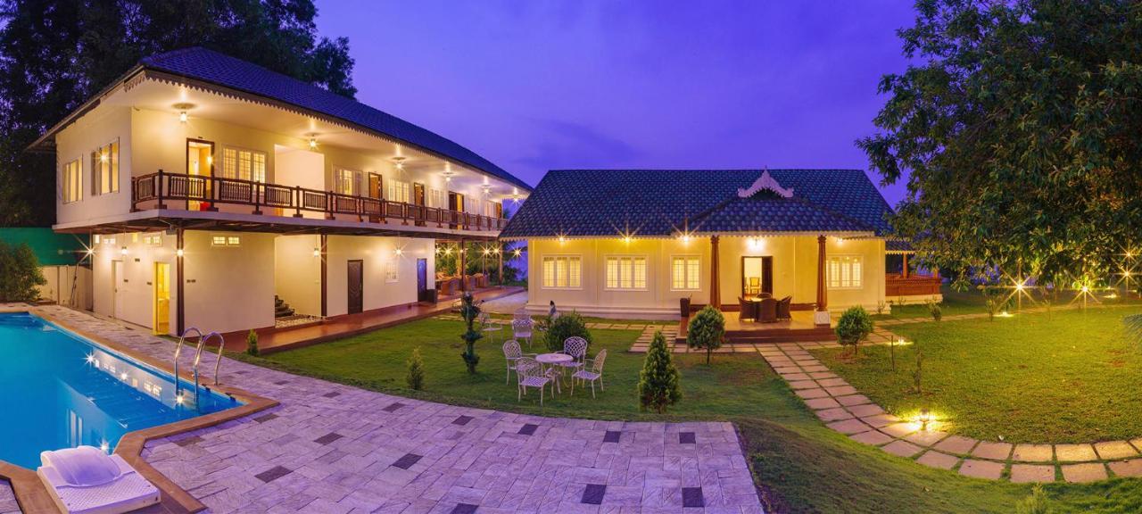 Cyrus Resort Alappuzha Exterior photo