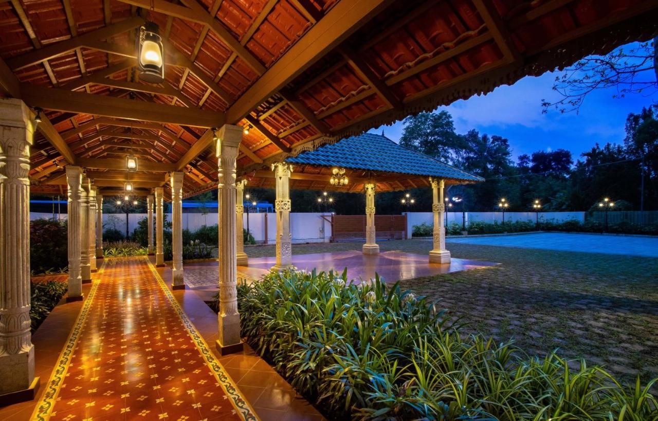 Cyrus Resort Alappuzha Exterior photo